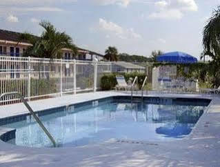Howard Johnson By Wyndham Vero Beach / Downtown Zewnętrze zdjęcie